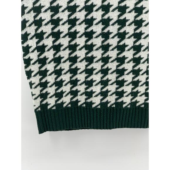 SHEIN Women's Dark Green-White Houndstooth V-Neck Knit Sweater Vest SZ M - Picture 6 of 10